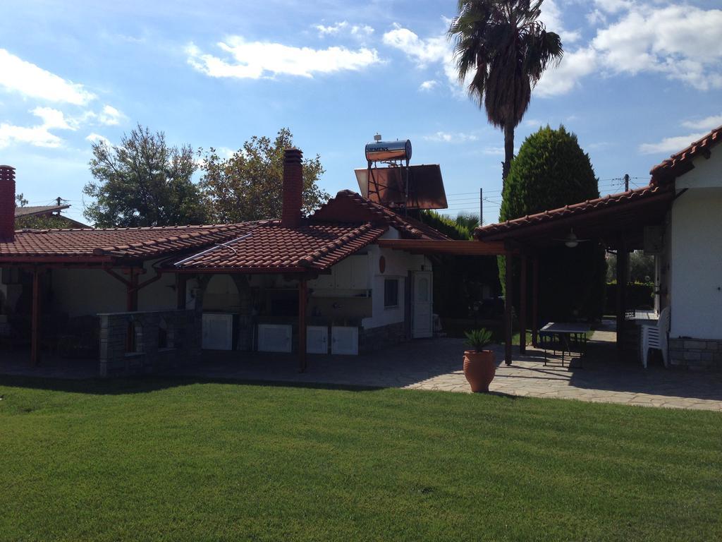 Renaissance Holidays Villa Nea Kallikrateia Экстерьер фото